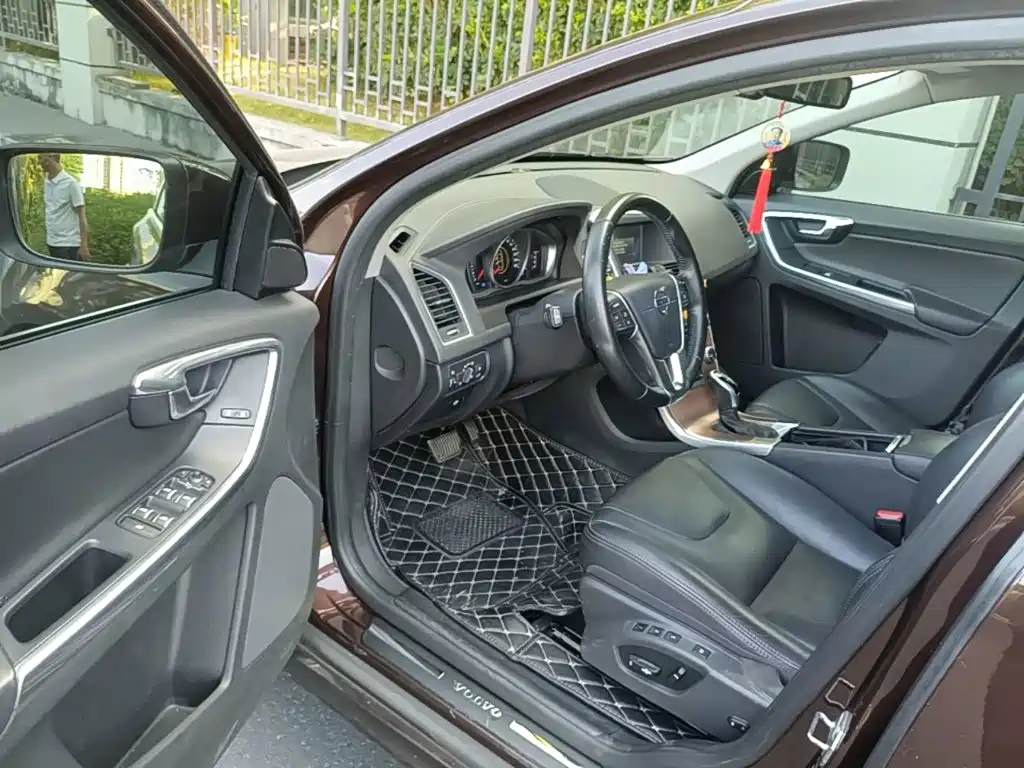Volvo XC60 — миниатюра 16