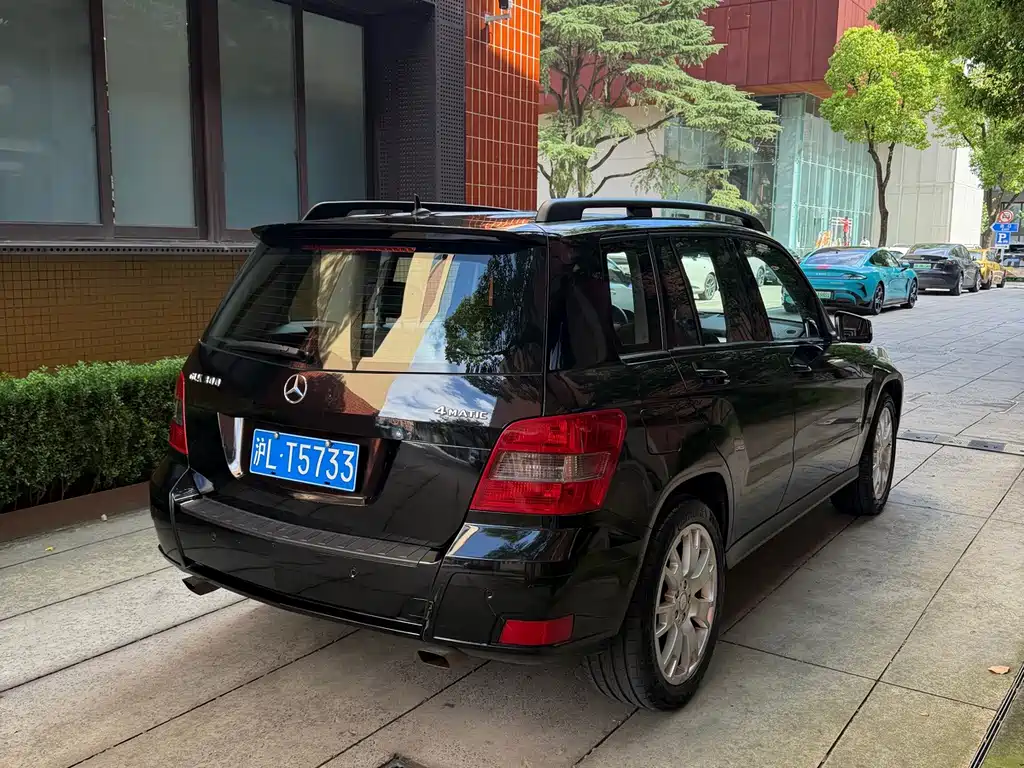 Mercedes-Benz GLK-Class (Import) — миниатюра 4
