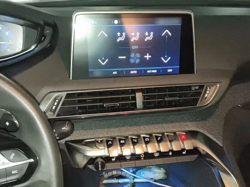 Peugeot 4008 — миниатюра 6