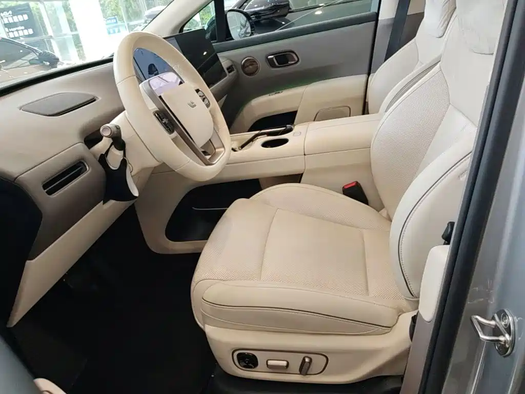 Li Auto Li i8 — миниатюра 11