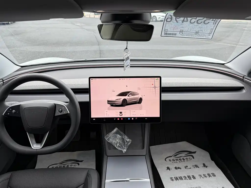 Tesla Model 3 — миниатюра 6