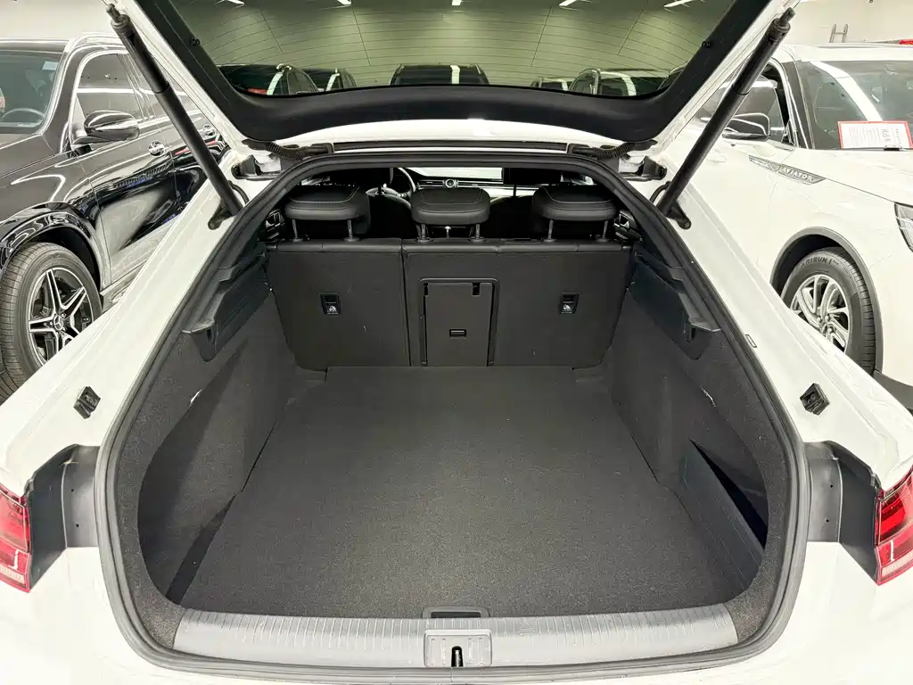 Volkswagen CC — миниатюра 20