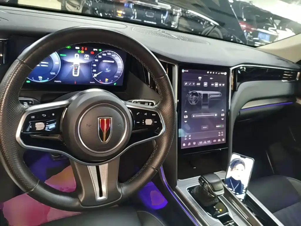 Hongqi Hongqi HS7 PHEV — миниатюра 10