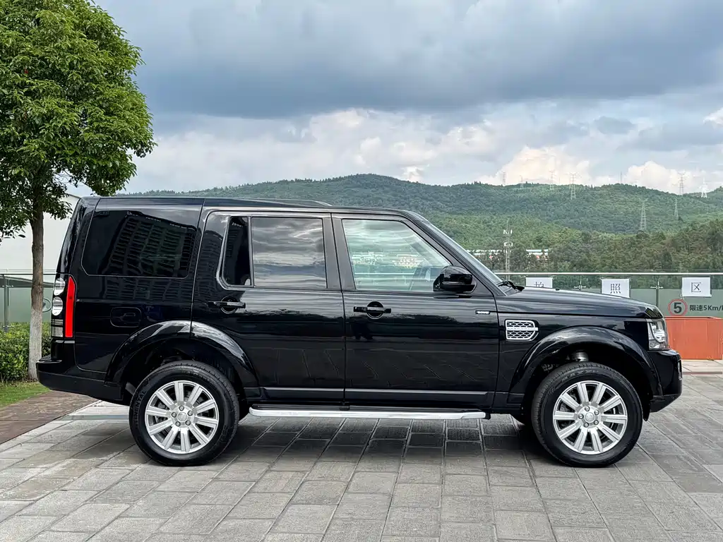 Land Rover Discovery 2015 3.0 SDV6 HSE