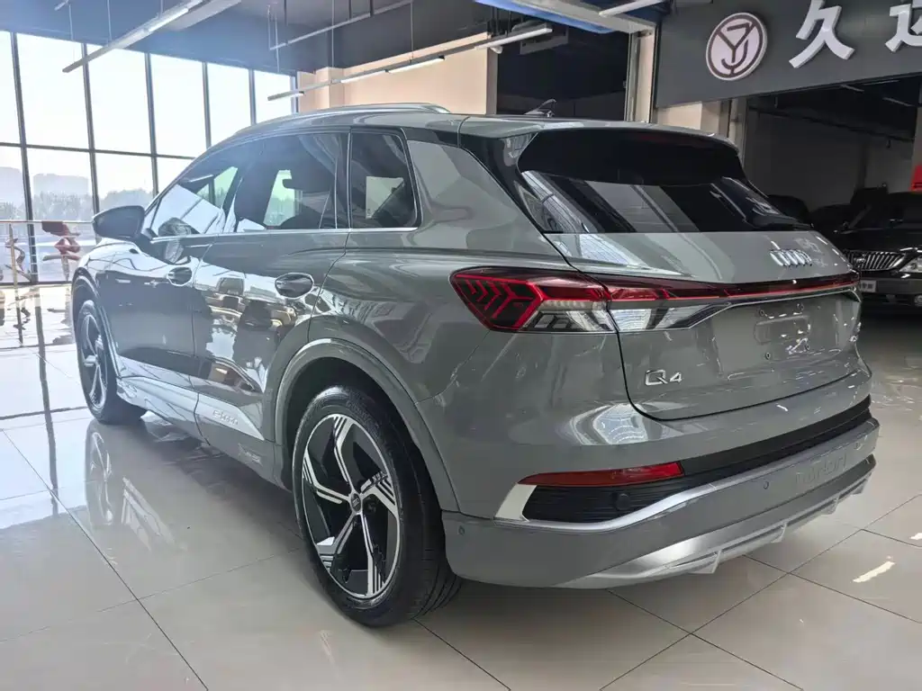 Audi Q4 e-tron — миниатюра 6
