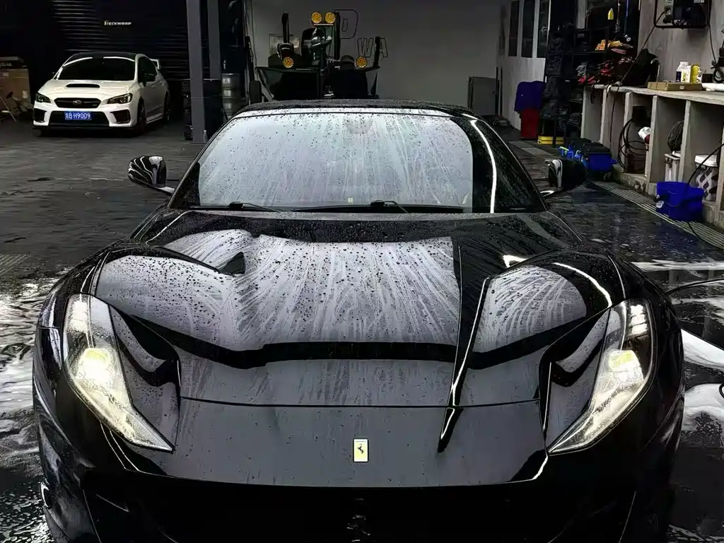 Ferrari 812 — миниатюра 2