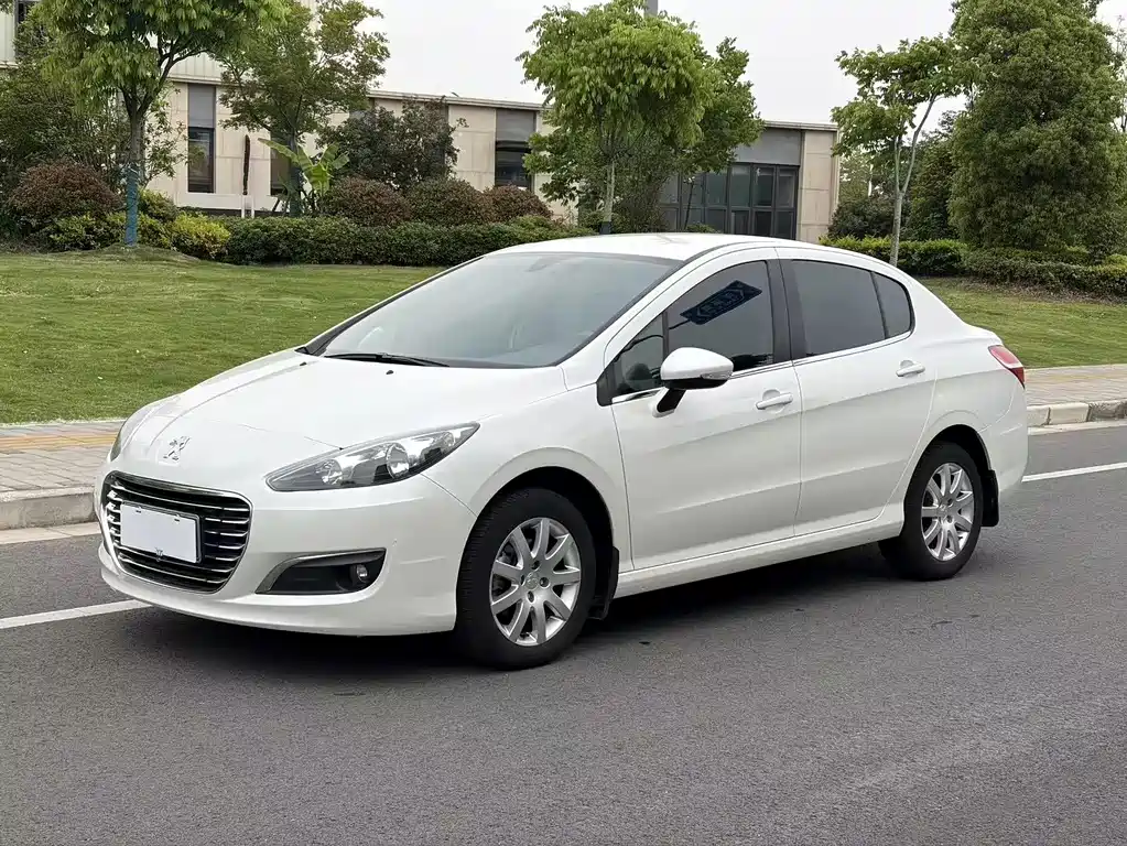 Peugeot 308 2016