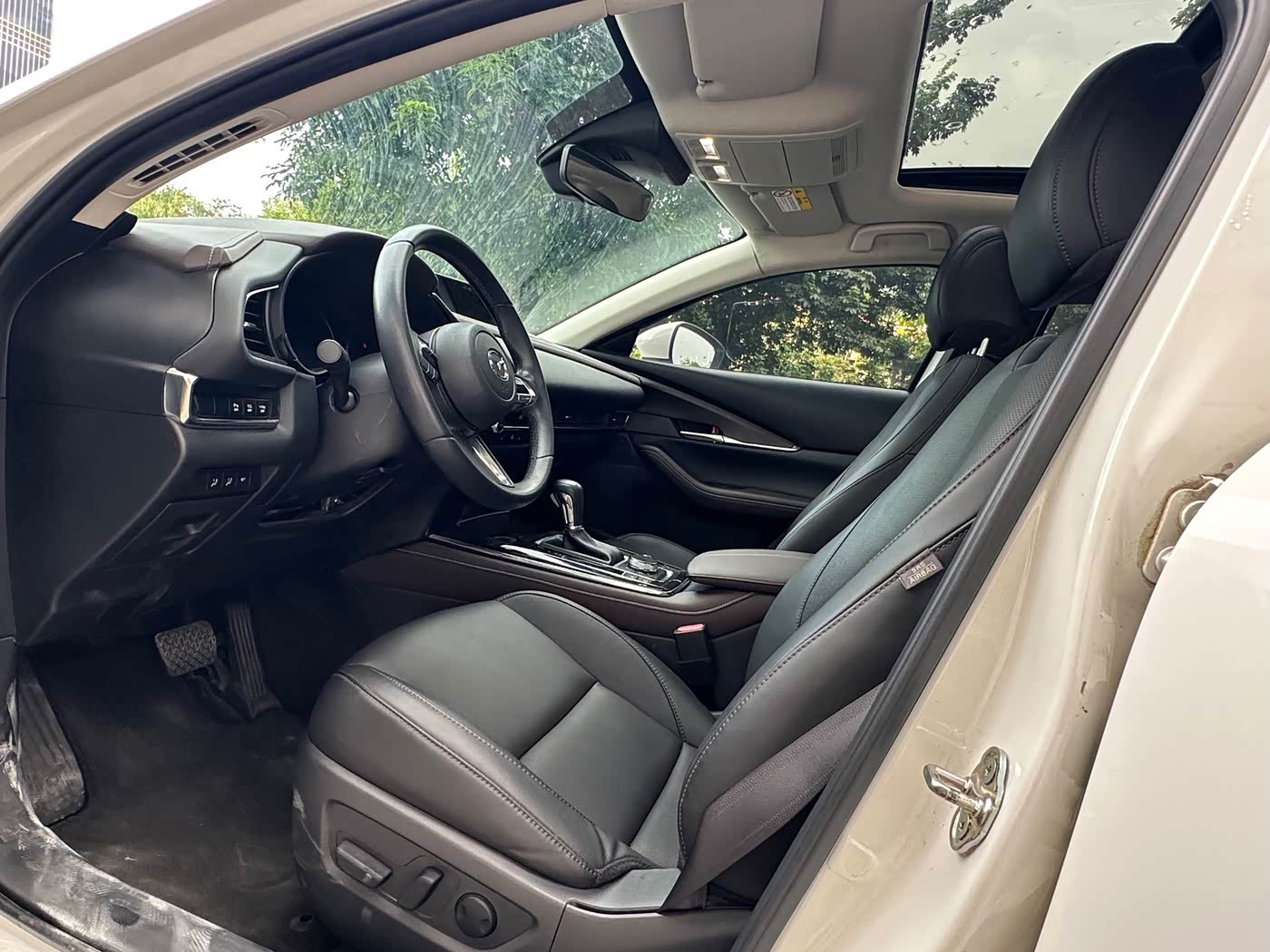 Mazda CX-30 2.0 л 2022 г. Белый, пробег 36000 км