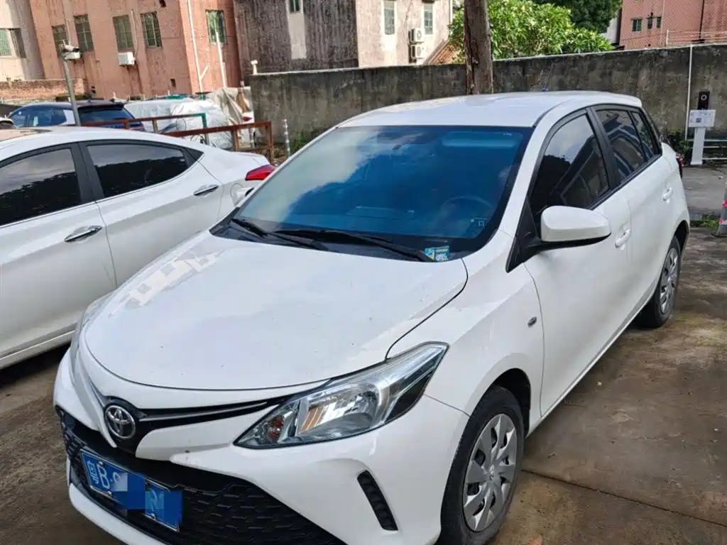 Купить Toyota Vios FS