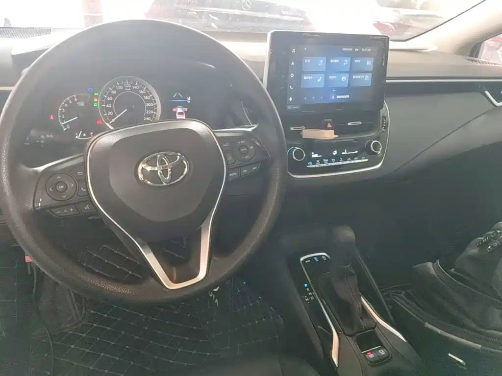 Toyota Corolla — миниатюра 10