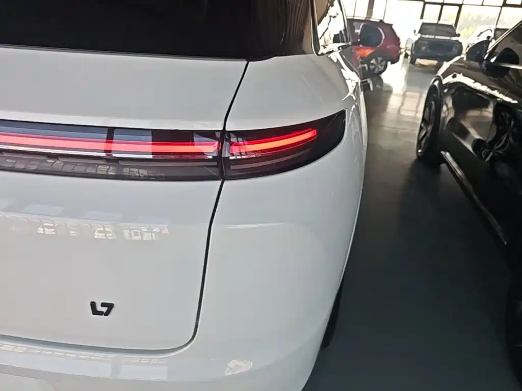 Li Auto Li L7 — миниатюра 8