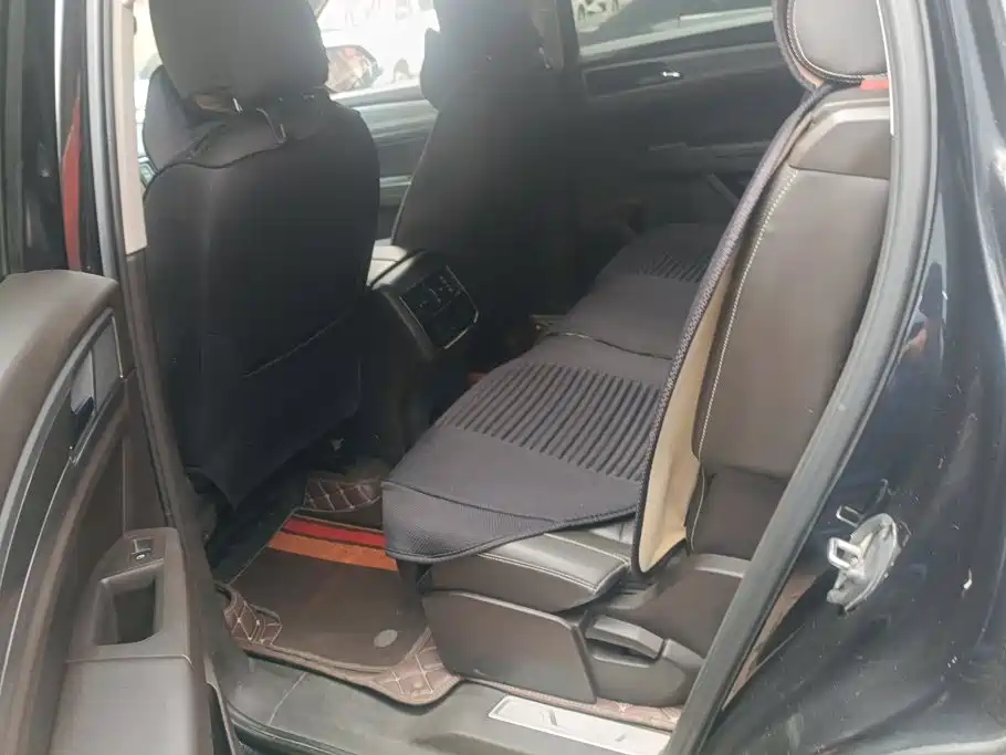 Volkswagen Teramont — миниатюра 10