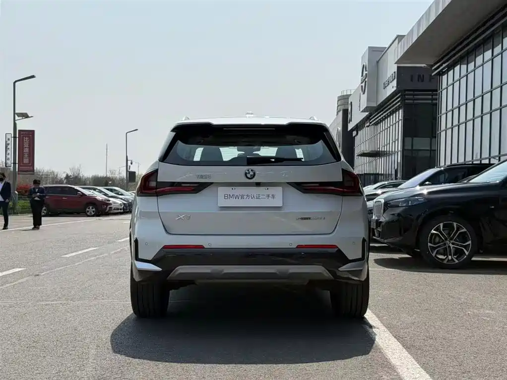 BMW X1 2025 sDrive25Li X