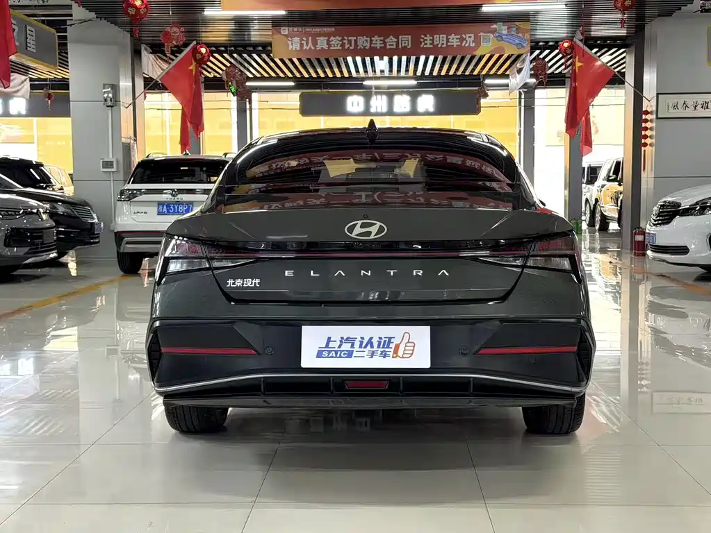 Hyundai Elantra — миниатюра 14
