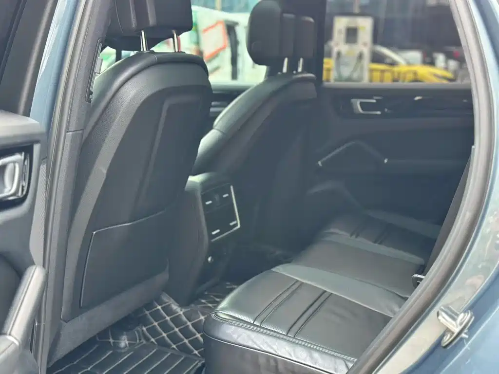 Porsche Cayenne 2018 Cayenne 3.0T