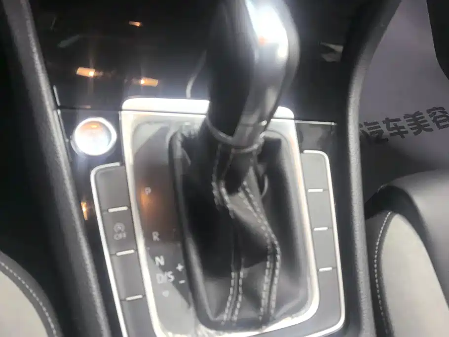 Volkswagen Golf — миниатюра 16