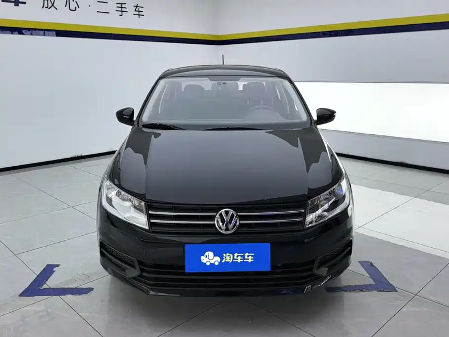 Volkswagen Santana — миниатюра 2