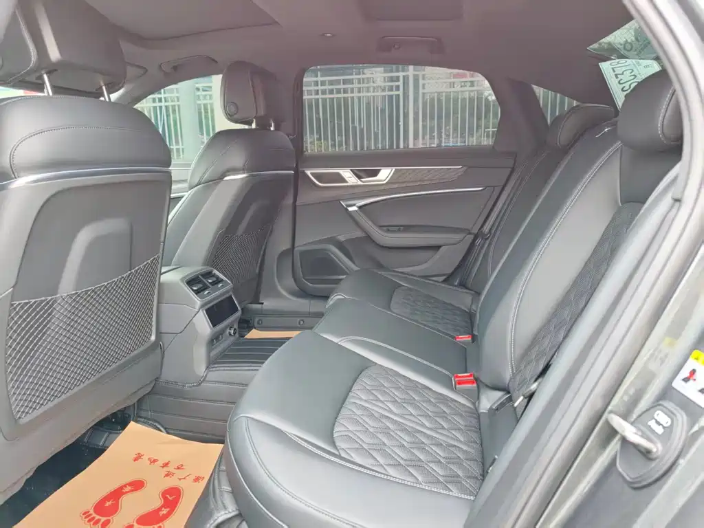 Audi A6L 2025 45 TFSI