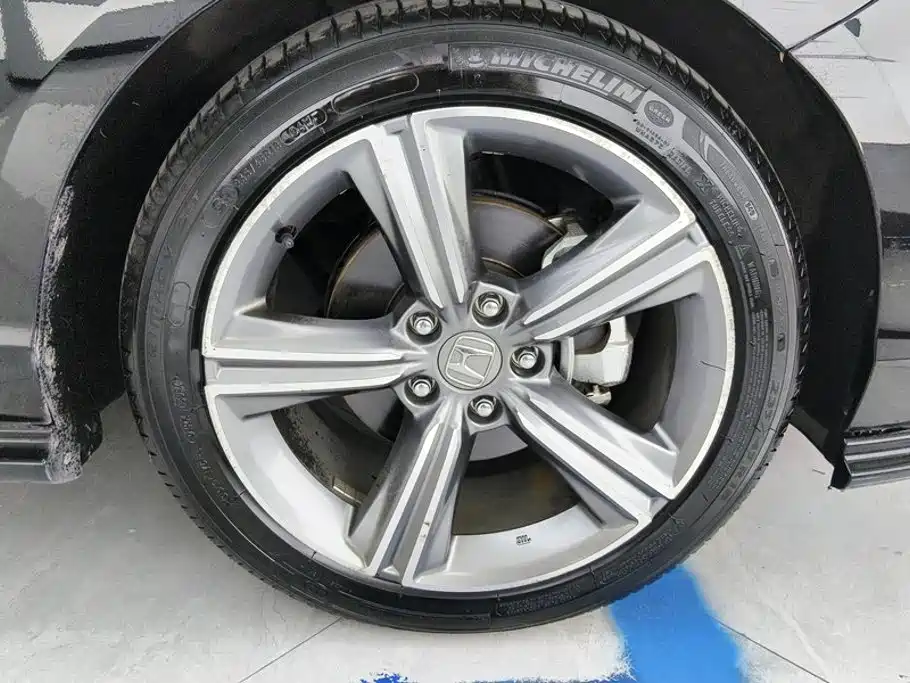 Honda Accord — миниатюра 6