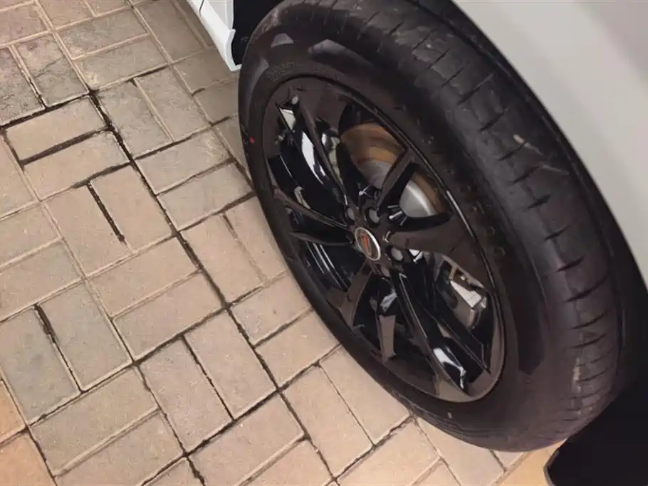 Hongqi HS3 PHEV 2025 117km PLUS