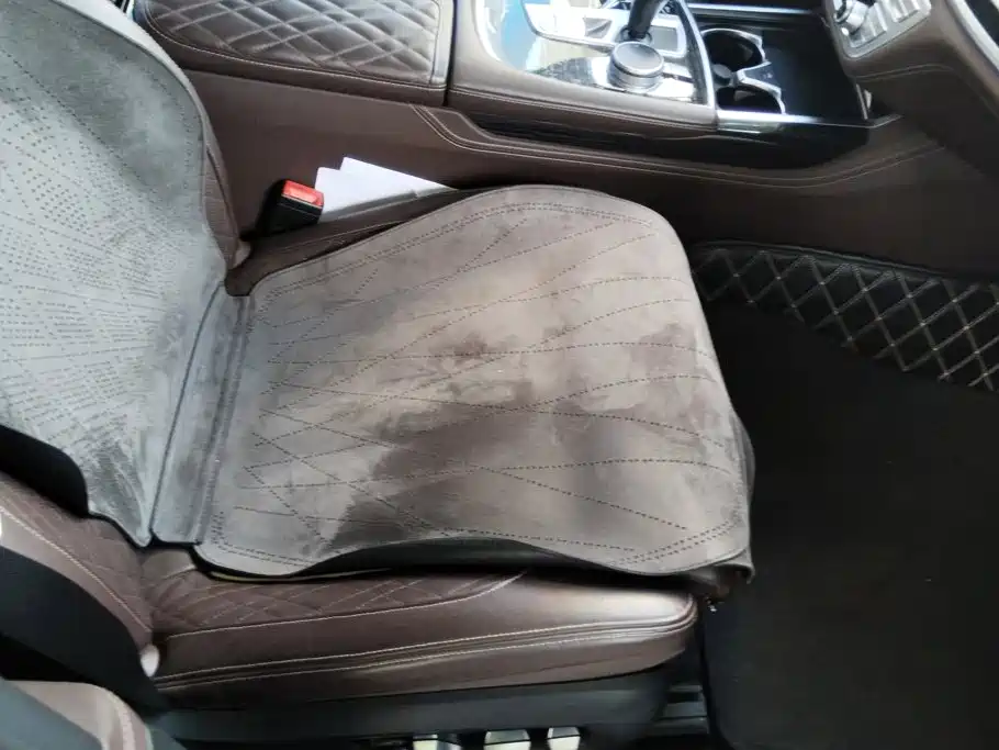 BMW 7 Series — миниатюра 8