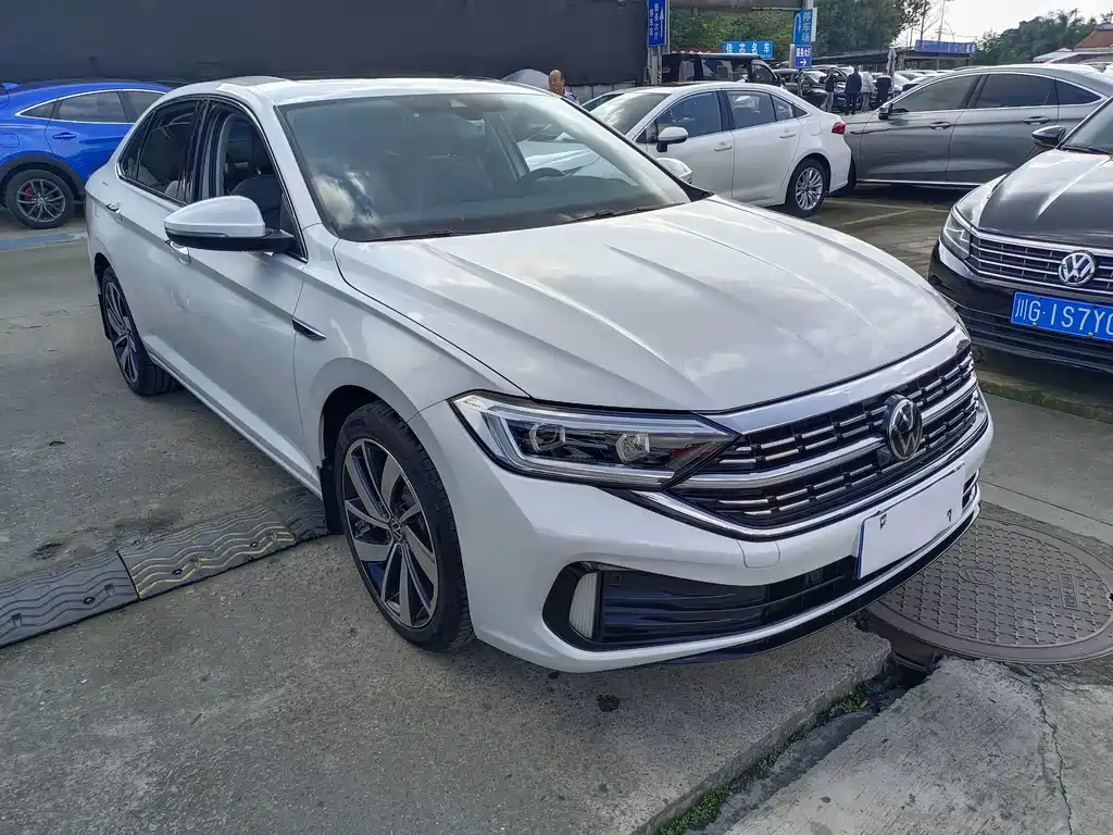 Volkswagen Sagitar — миниатюра 3