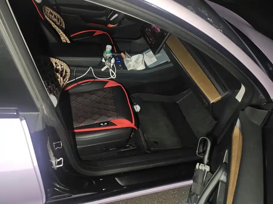 Tesla Model 3 — миниатюра 8