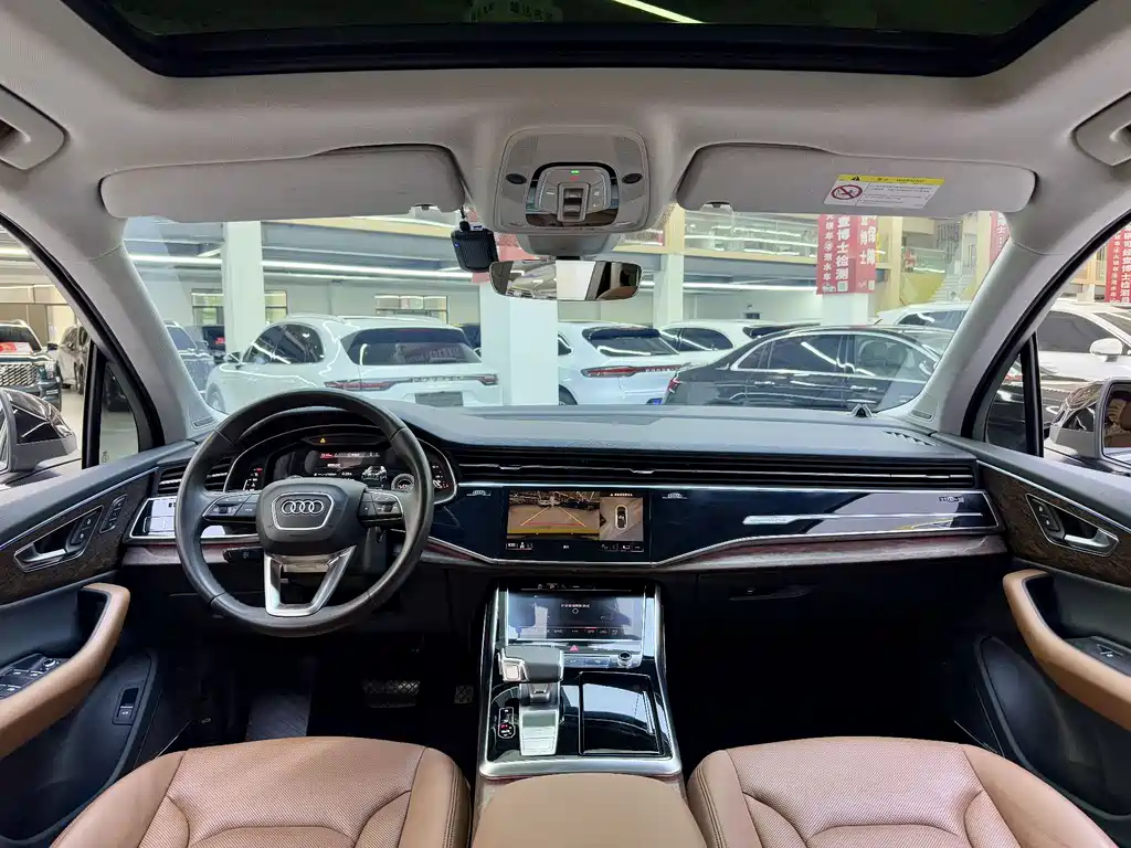 Audi Q7 — миниатюра 7