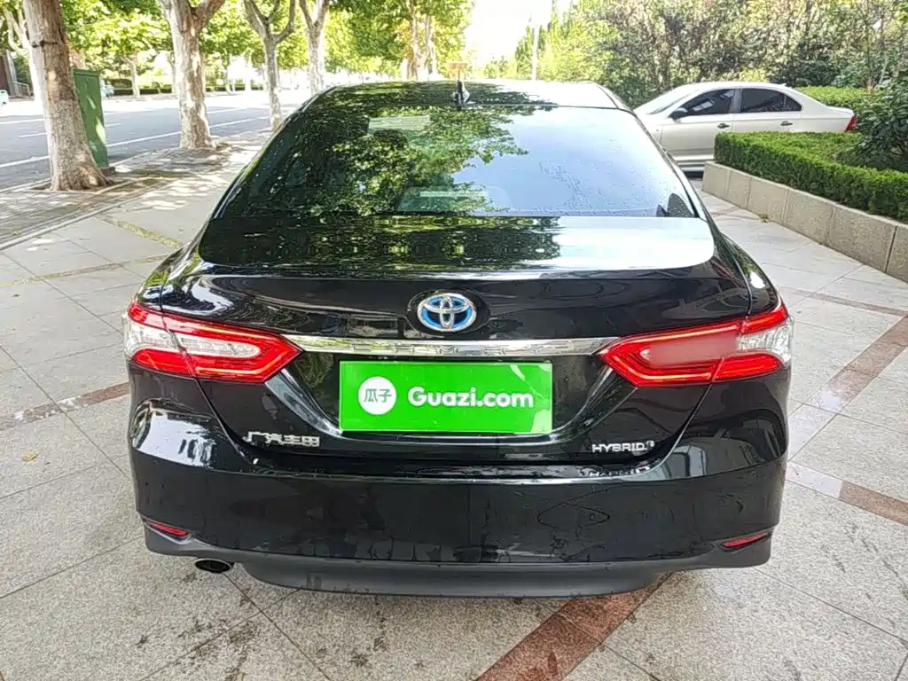 Toyota Camry — миниатюра 6
