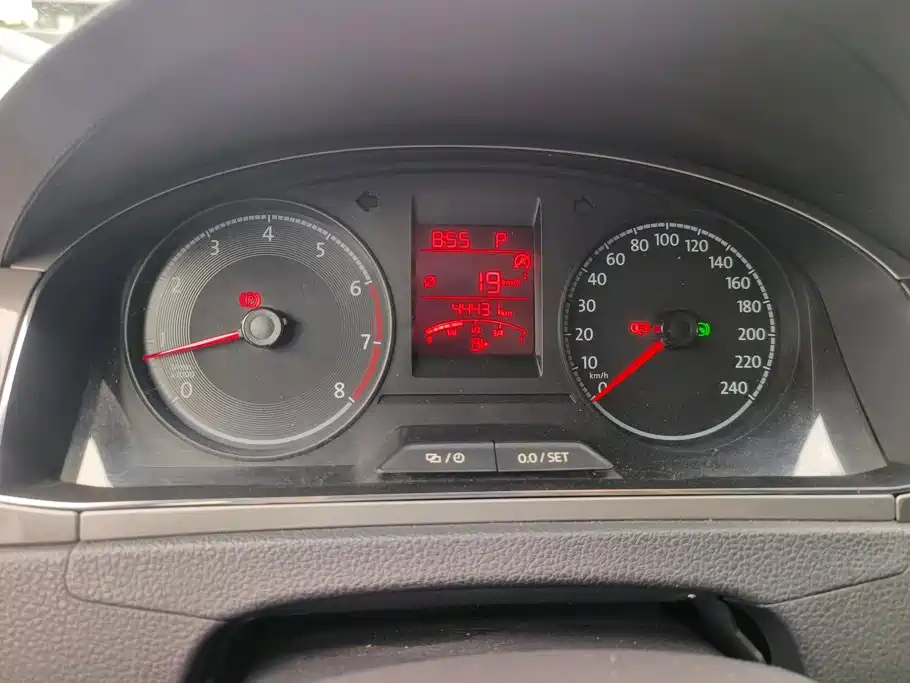 Volkswagen Santana — миниатюра 13