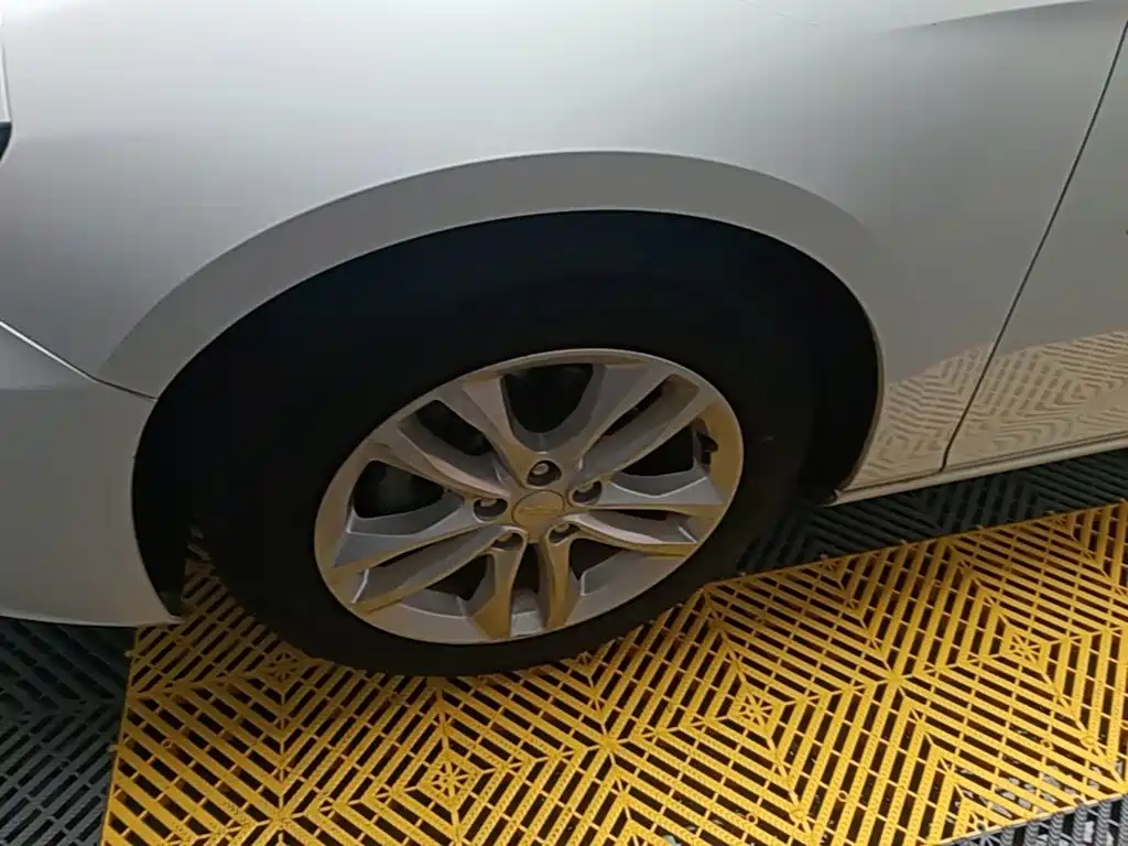 Chevrolet Malibu XL — миниатюра 23