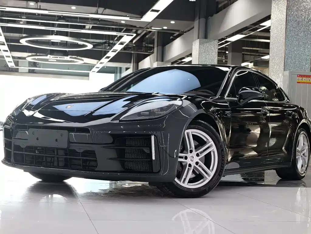 Porsche Panamera 2024