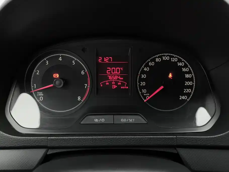 Volkswagen Jetta — миниатюра 14