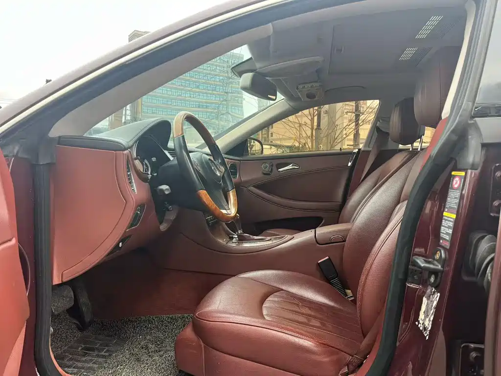 Mercedes-Benz CLS — миниатюра 7