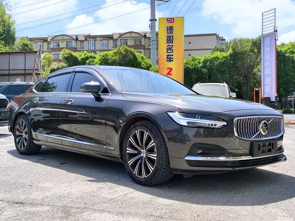 Volvo S90 2021 B5 Luxury