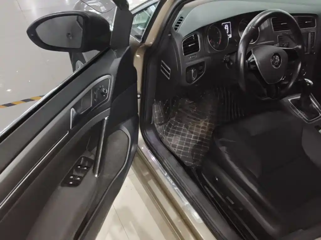 Volkswagen Golf — миниатюра 16