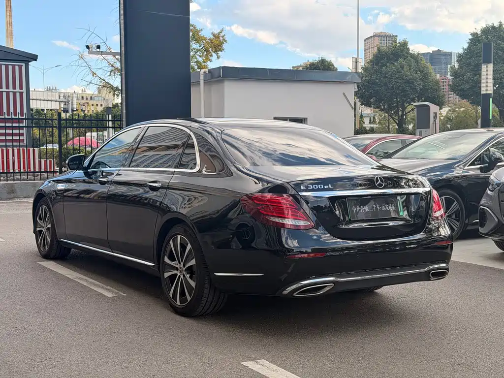 Mercedes-Benz E-Class New Energy — миниатюра 10