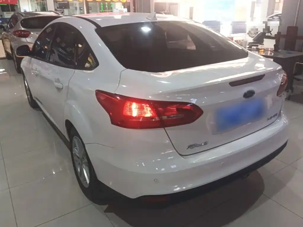 Ford Focus — миниатюра 5