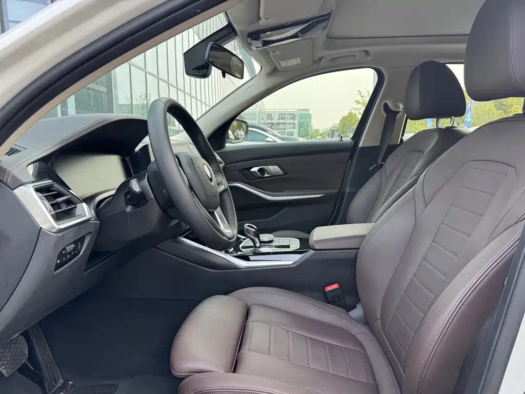 BMW 3 Series — миниатюра 4