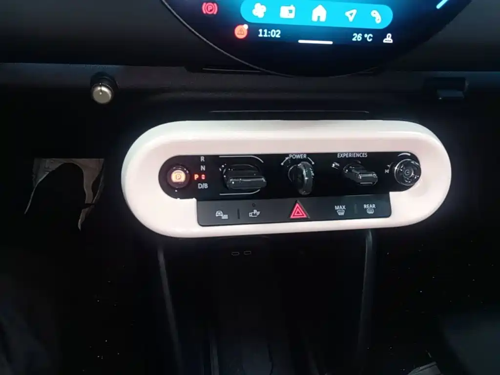MINI MINI COOPER EV — миниатюра 10