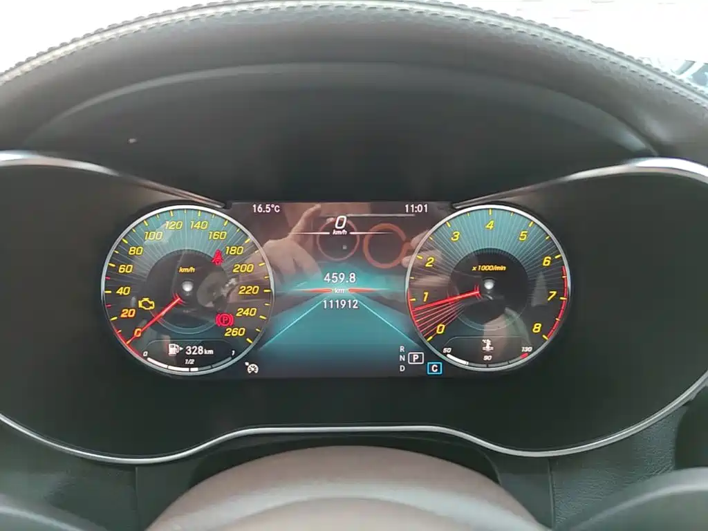 Mercedes-Benz GLC — миниатюра 12