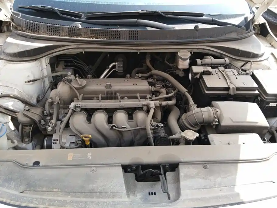 Hyundai Elantra — миниатюра 10
