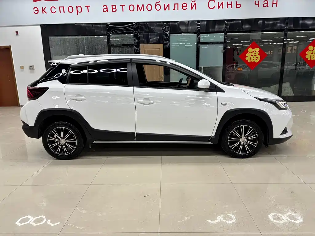 TOYOTA YARIS L ZHIXUAN