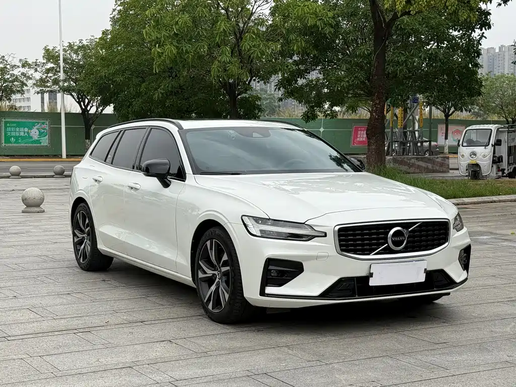 Volvo V60 2020 T5 Sport