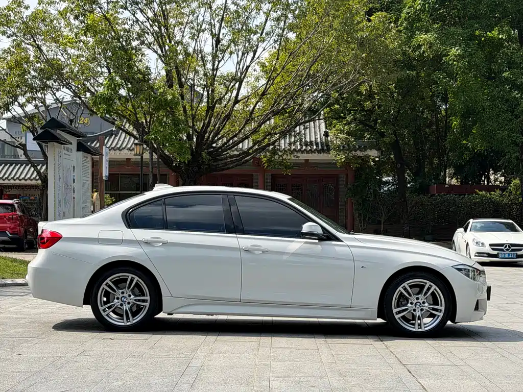 BMW 3 Series — миниатюра 15