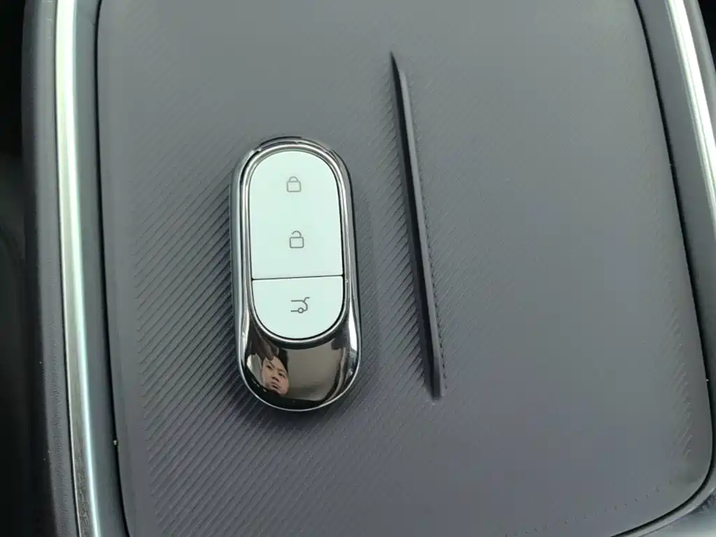 Leapmotor Leapmotor B10 — миниатюра 9
