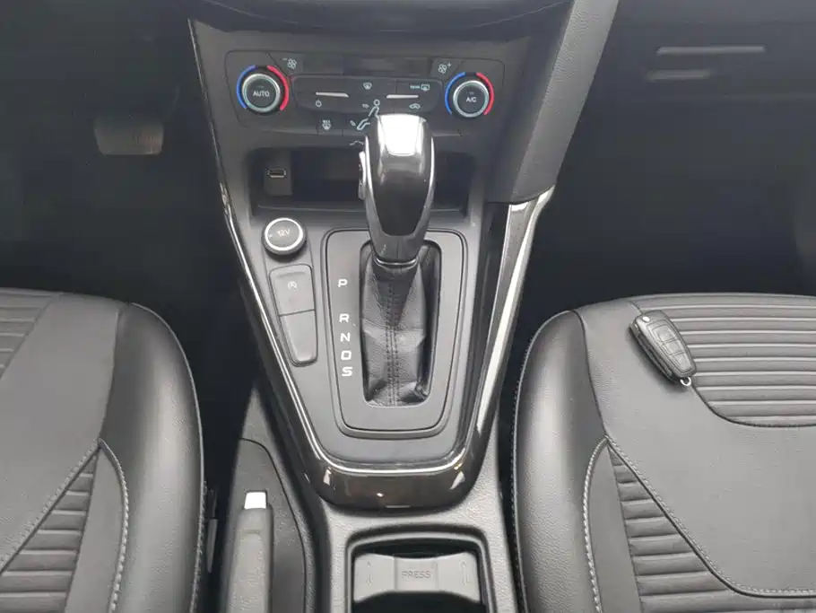 Ford Focus — миниатюра 16