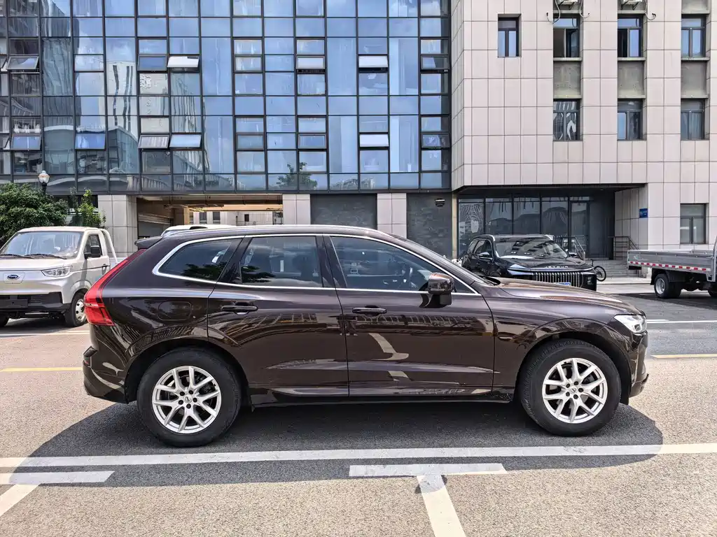 Volvo XC60 — миниатюра 6