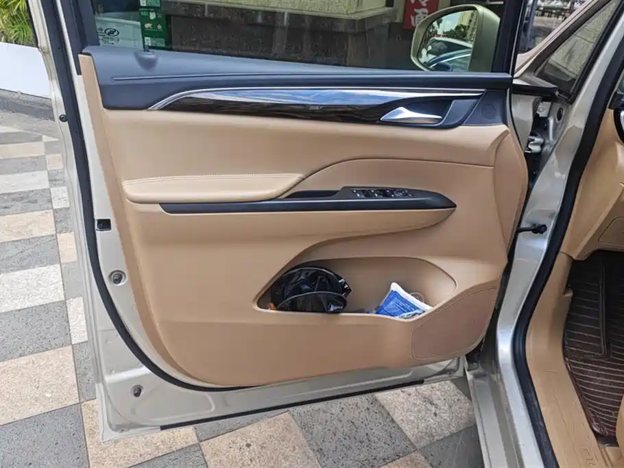 Buick GL8 2017 ES 28T Luxury V