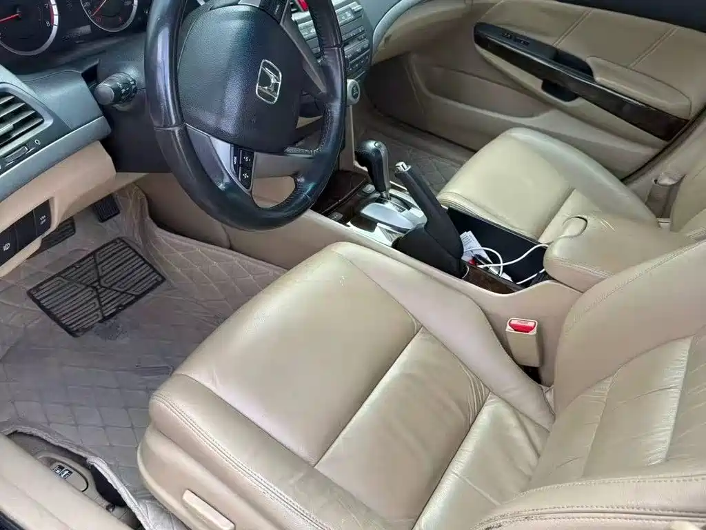 Honda Accord — миниатюра 5